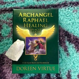 ARCHANGEL HEALING ORACLE CARDS WITH CRYSTAL